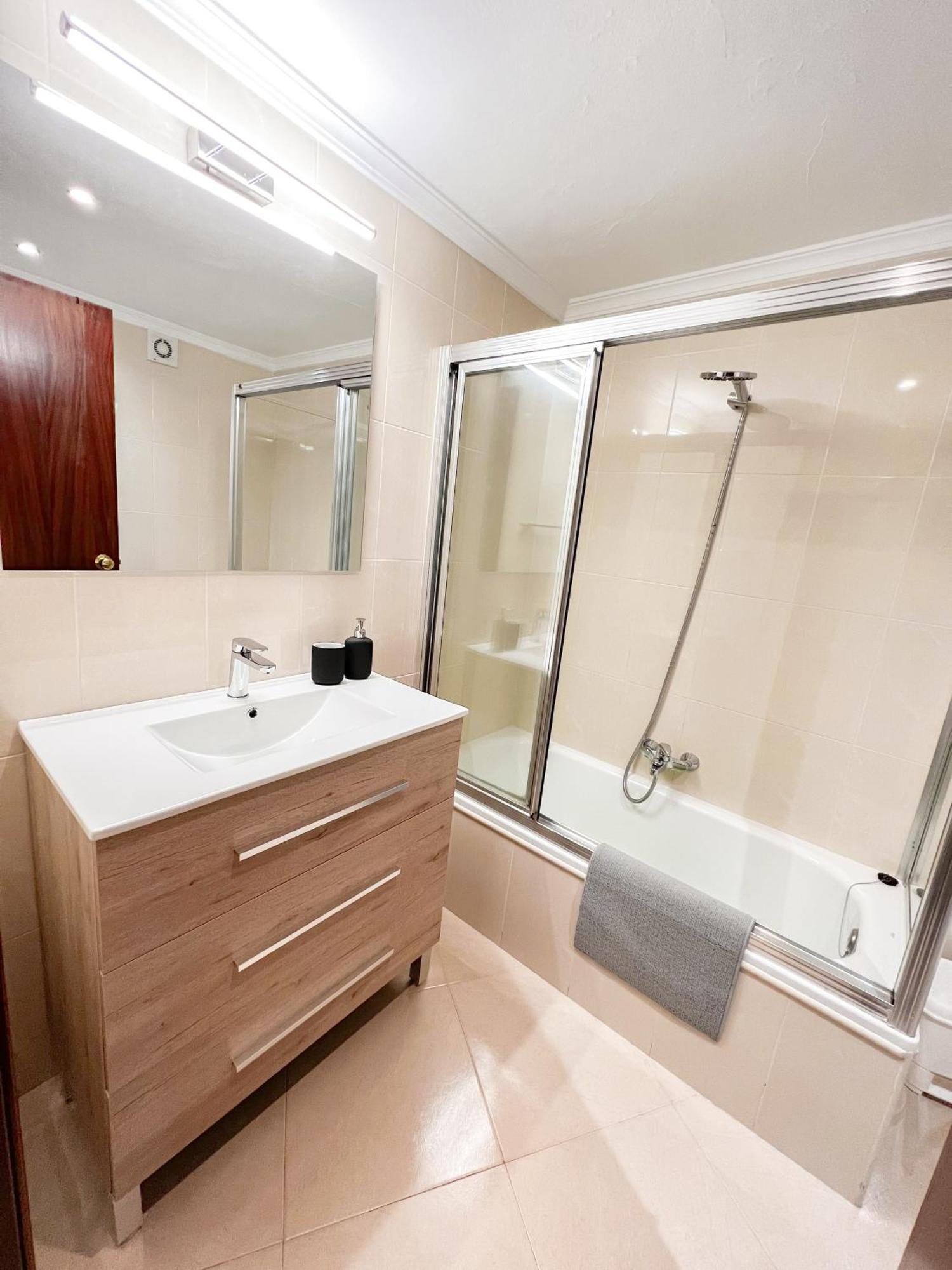 Cozy Flat With Sea Views La Torre Daire Torremolinos Dış mekan fotoğraf